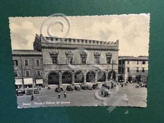 Cartolina Pesaro - Piazza E Palazzo Del Governo - 1952