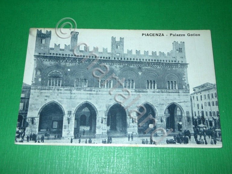 Cartolina Piacenza - Palazzo Gotico 1917