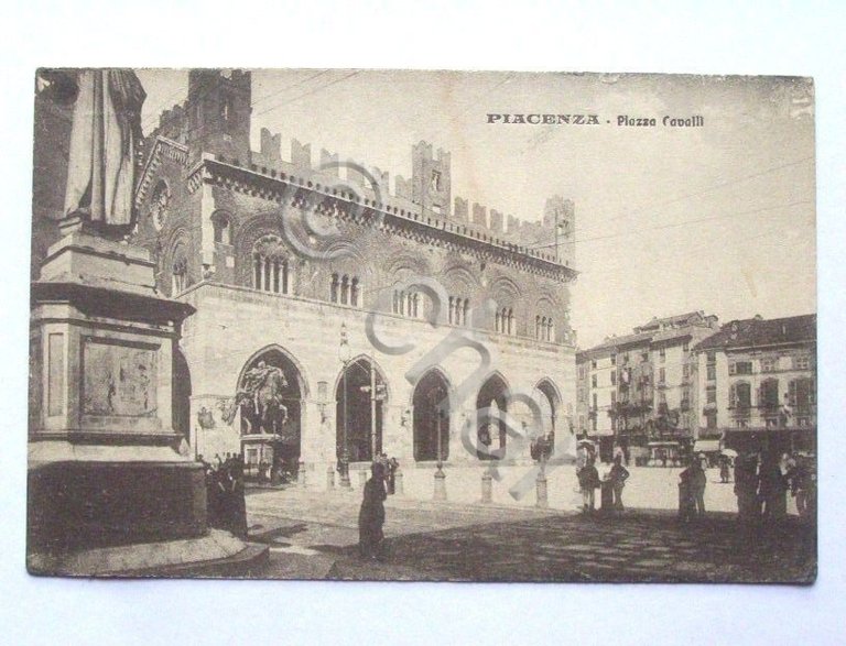 Cartolina Piacenza - Piazza Cavalli 1920 ca.