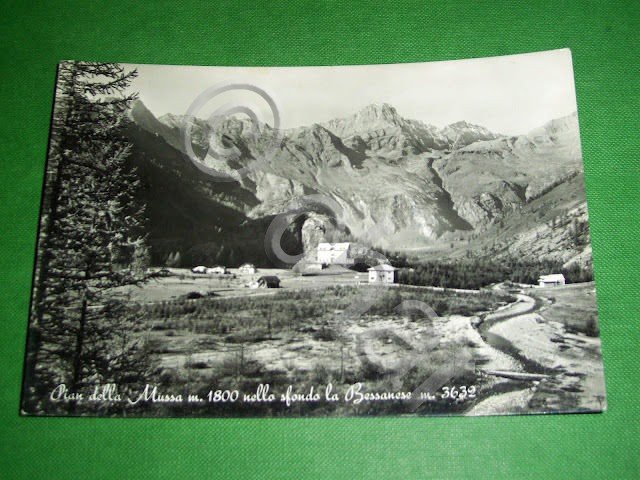 Cartolina Pian della Mussa nello sfondo la Bessanese 1951