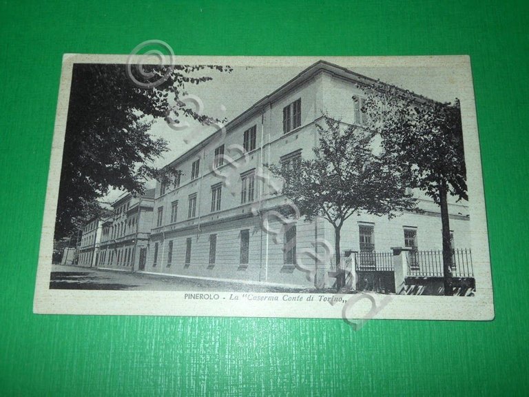 Cartolina Pinerolo - La Caserma Conte di Torino 1940