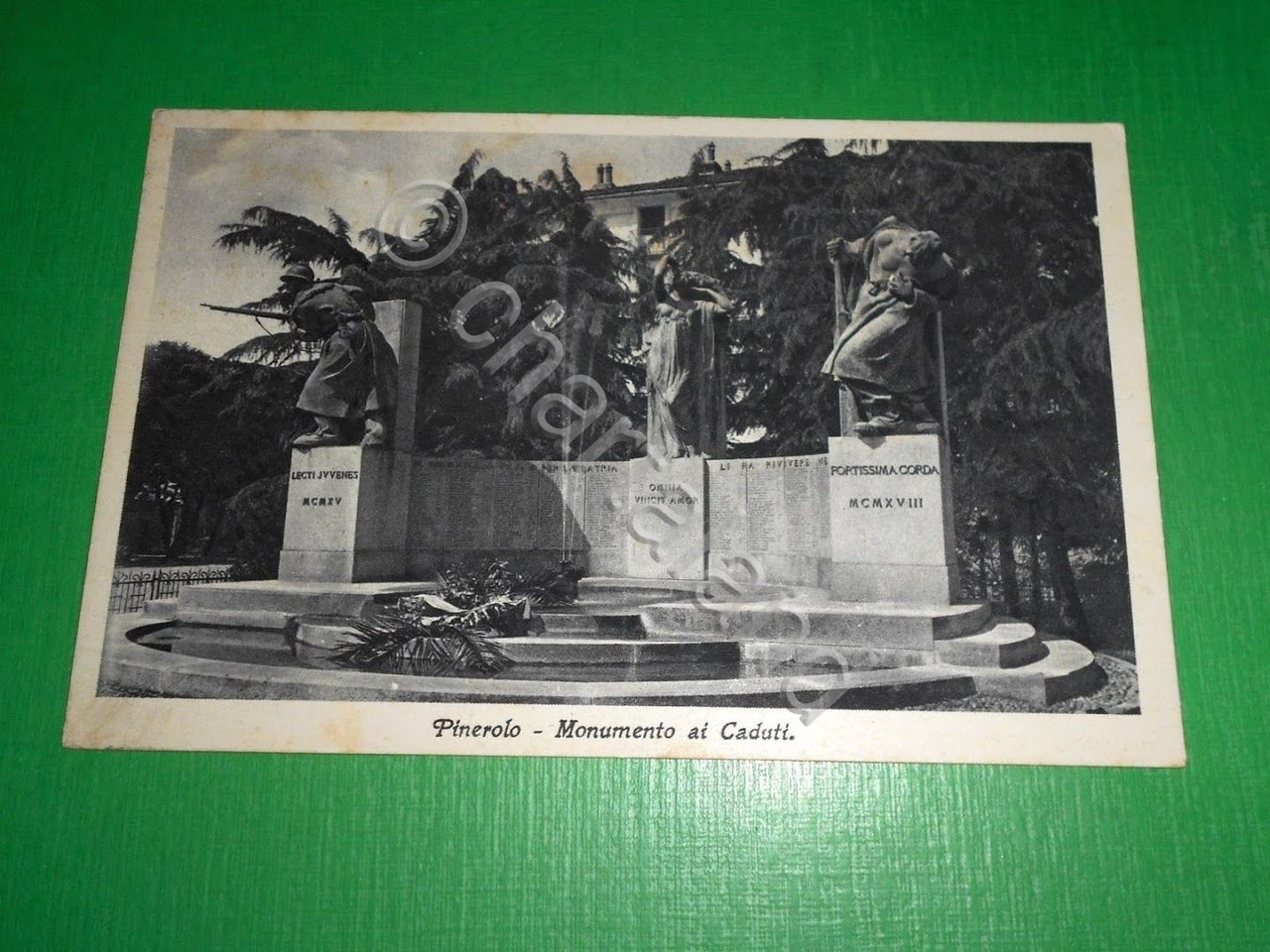 Cartolina Pinerolo - Monumento ai Caduti 1935.