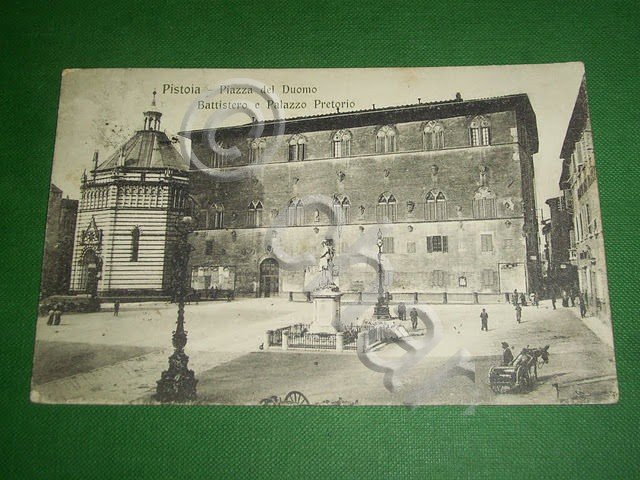 Cartolina Pistoia - Piazza del Duomo - Battistero e Palazzo … | Immagine principale