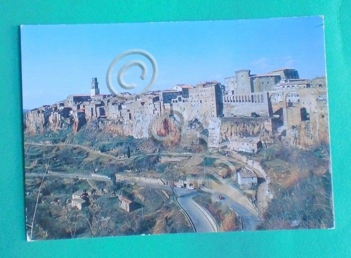 Cartolina Pitigliano (GR) - Panorama - 1968.