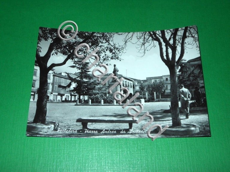 Cartolina Pontedera - Piazza Andrea da Pontedera 1955 ca