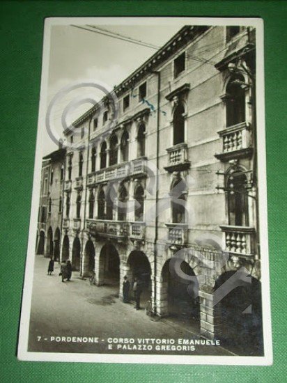 Cartolina Pordenone - Corso Vittorio Emanuele e Palazzo Gregoris 1939 | Immagine Gallery 2