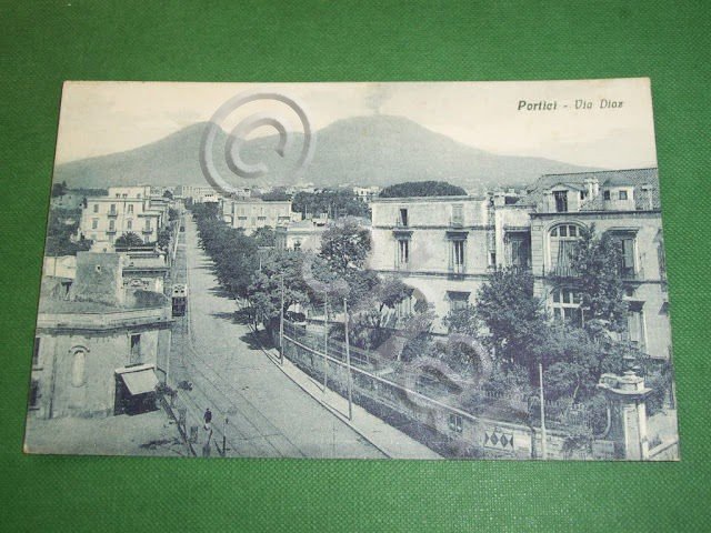 Cartolina Portici - Via Diaz 1934.