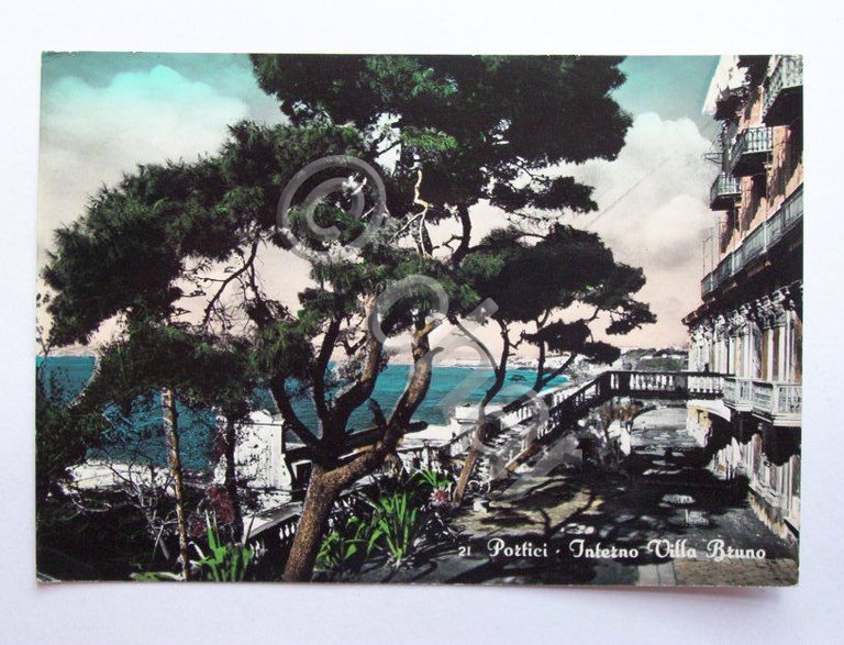 Cartolina Portici ( Napoli ) - Interno Villa Bruno 1960.