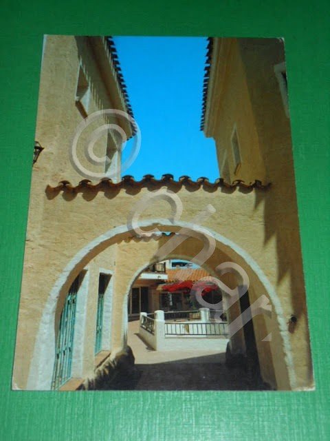 Cartolina Porto Cervo - La piazzetta delle chiacchiere 1965 ca.