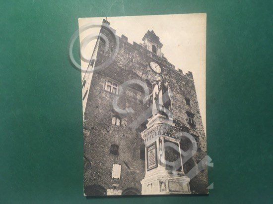 Cartolina Prato - Piazza del Comune - Monumento a Datini …