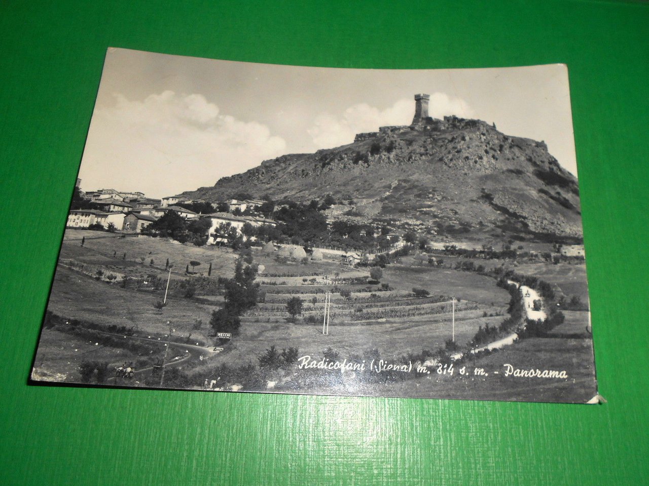 Cartolina Radicofani ( Siena ) - Panorama 1957.