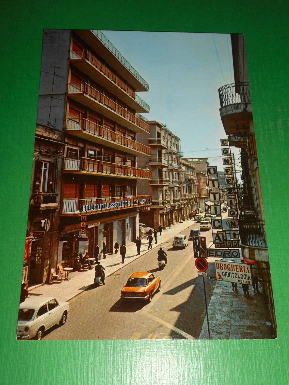 Cartolina Reggio Calabria - Corso Garibaldi 1974.