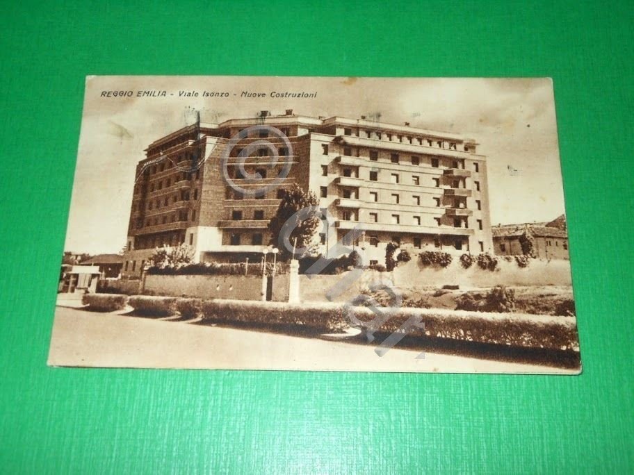 Cartolina Reggio Emilia - Viale Isonzo - Nuove Costruzioni 1950.