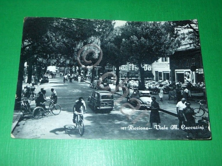 Cartolina Riccione - Viale M. Ceccarini 1959