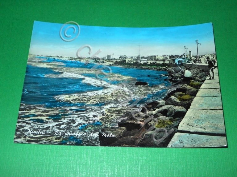 Cartolina Rimini - La spiaggia dal molo 1958