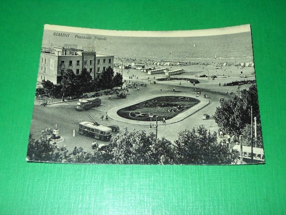 Cartolina Rimini - Piazzale Tripoli 1952.