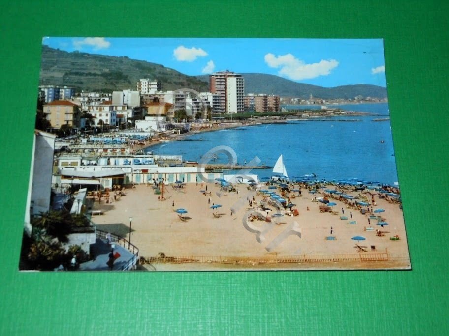 Cartolina Riviera dei Fiori - Arma di Taggia - Spiaggia …