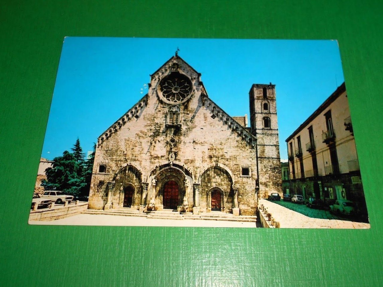 Cartolina Ruvo di Puglia ( Bari ) - Cattedrale 1974.