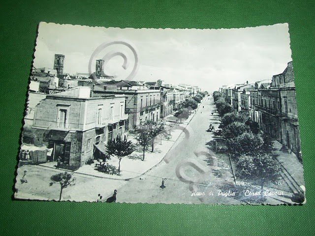 Cartolina Ruvo di Puglia ( Bari ) - Corso Cavour …