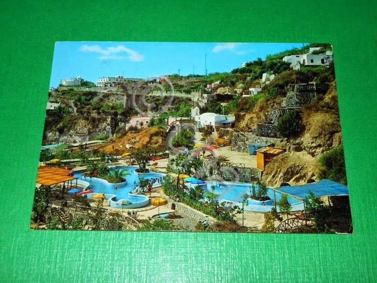 Cartolina S. Angelo d' Ischia - Giardini Terme Aphrodite 1977