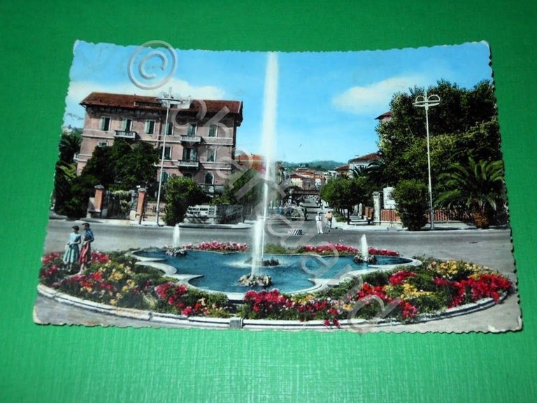 Cartolina S. Benedetto del Tronto - Piazzale del Lungomare 1957