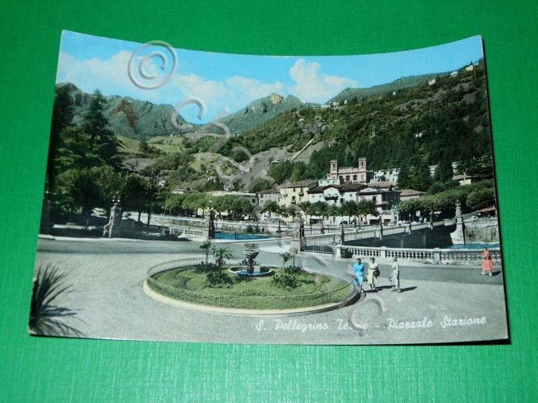 Cartolina S. Pellegrino Terme - Piazzale Stazione 1958
