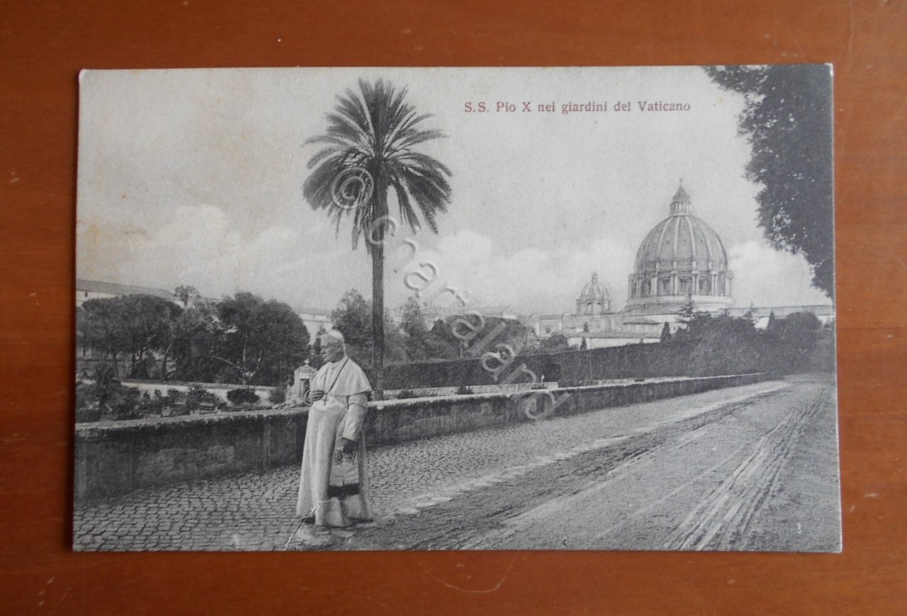Cartolina S. S. Pio X nei Giardini del Vaticano - …