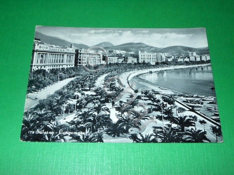 Cartolina Salerno - Lungomare 1958