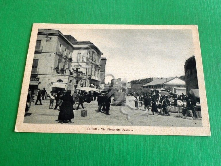 Cartolina Saluti da Lecce - Via Plebiscito 1930 ca
