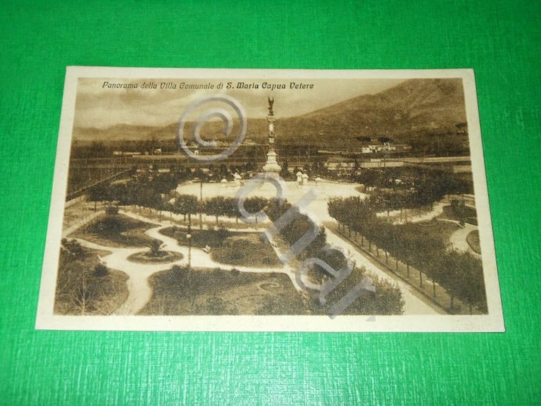 Cartolina Santa Maria Capua Vetere - Panorama della Villa Comunale …