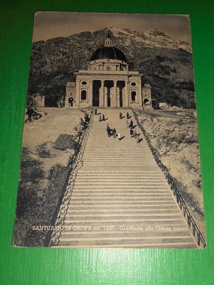 Cartolina Santuario d' Oropa - Gradinata alla Chiesa nuova 1961.