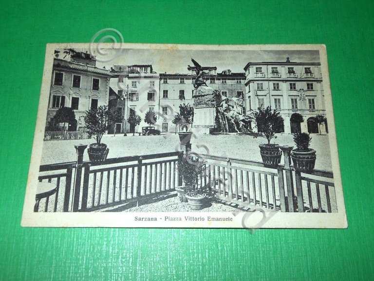 Cartolina Sarzana - Piazza Vittorio Emanuele 1939