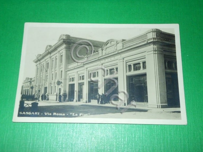Cartolina Sassari - Via Roma "La Fiat" 1931