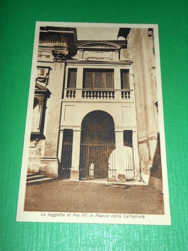 Cartolina Savona - La loggetta di Pio VII in Piazza …
