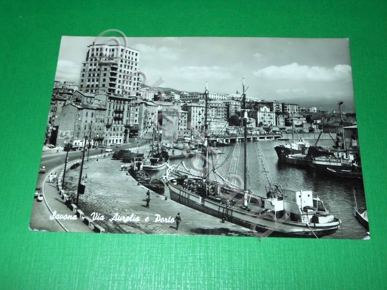 Cartolina Savona - Via Aurelia e Porto 1964.