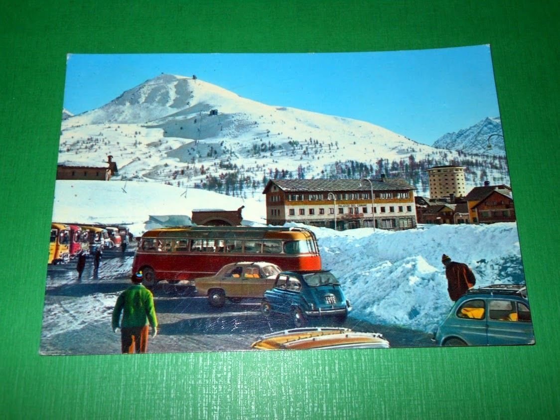 Cartolina Sestriere - Piazza con sfondo Monte Sises 1962.