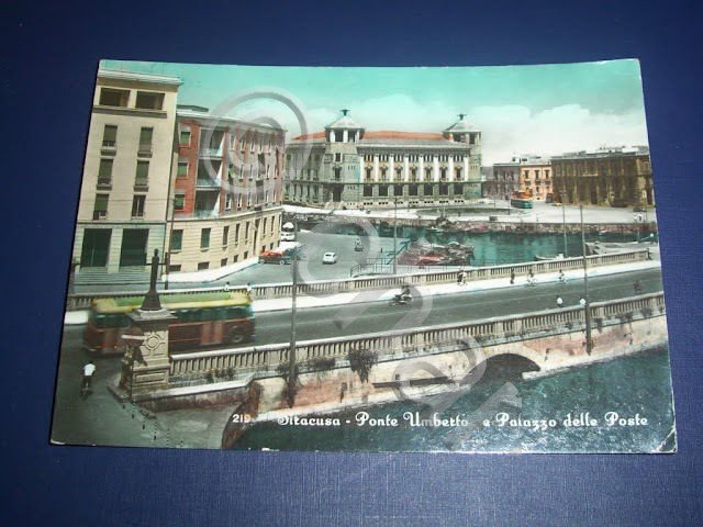 Cartolina Siracusa - Ponte Umberto e Palazzo delle Poste 1960.