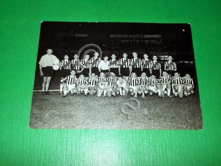 Cartolina Sport Calcio Pro Vercelli - Squadra Giovanile 1958.
