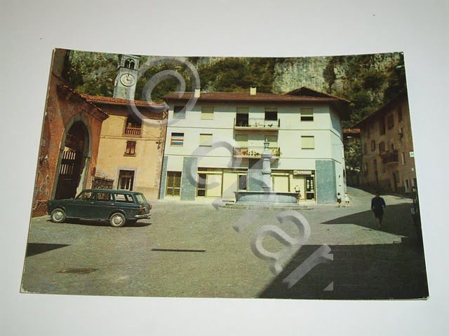 Cartolina Storo ( Trento ) - Piazza Italia 1978