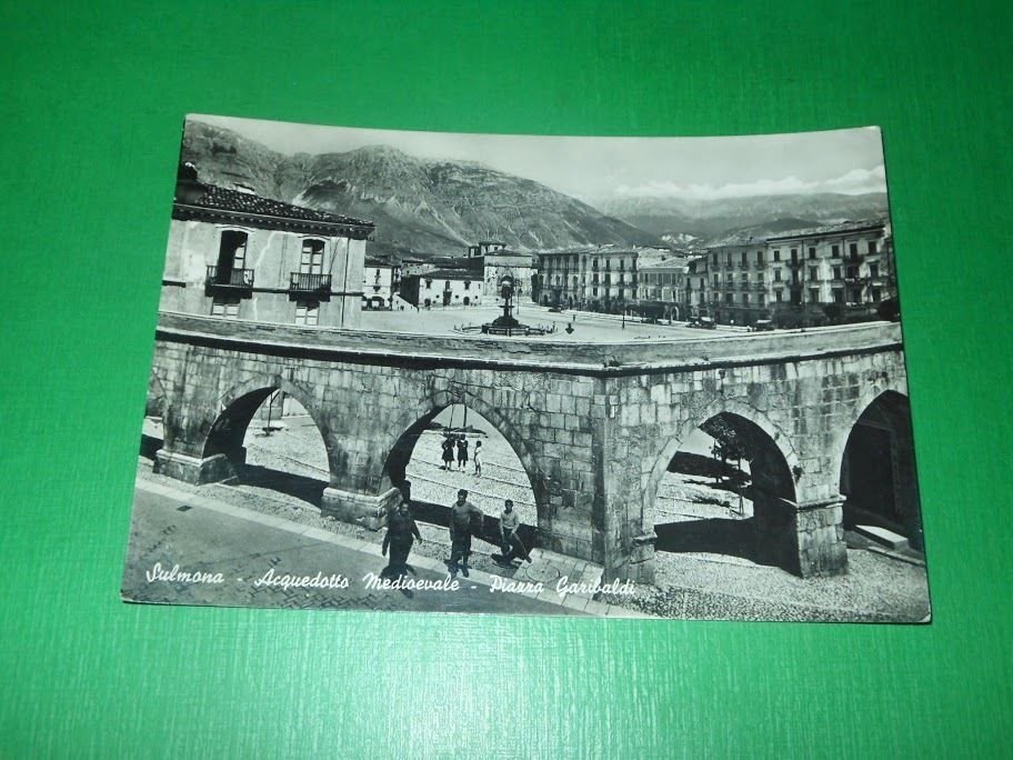 Cartolina Sulmona - Acquedotto Medioevale - Piazza Garibaldi 1953.