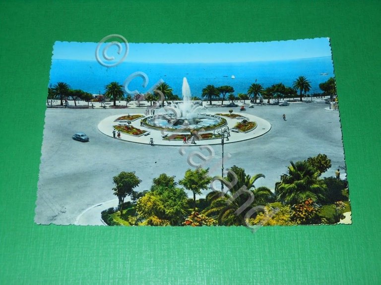Cartolina Taranto - Fontana Rosa dei venti 1960