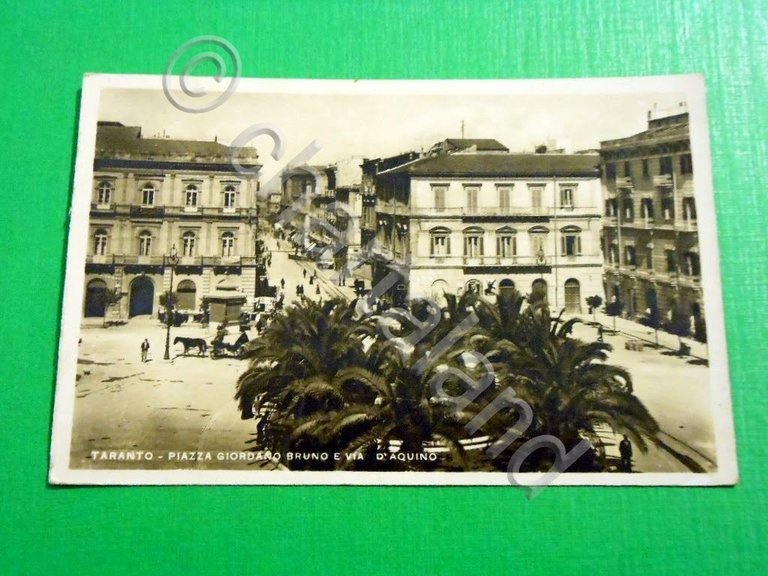Cartolina Taranto - Piazza Giordano Bruno e Via d' Aquino …