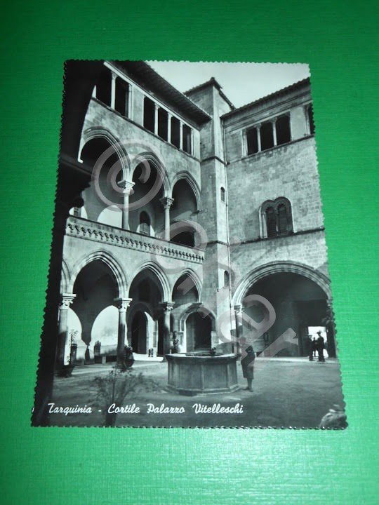 Cartolina Tarquinia - Cortile Palazzo Vitelleschi 1950 ca.