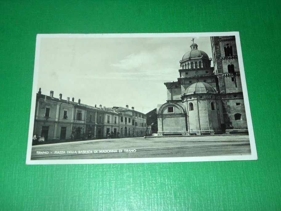 Cartolina Tirano - Piazza della Basilica di Madonna di Tirano …