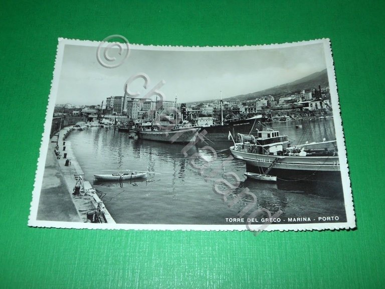 Cartolina Torre del Greco - Marina - Porto 1953