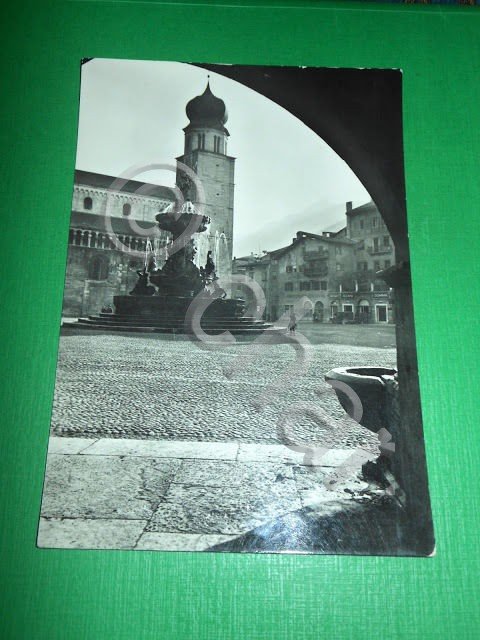 Cartolina Trento - Fontana del Nettuno e Campanile del Duomo …