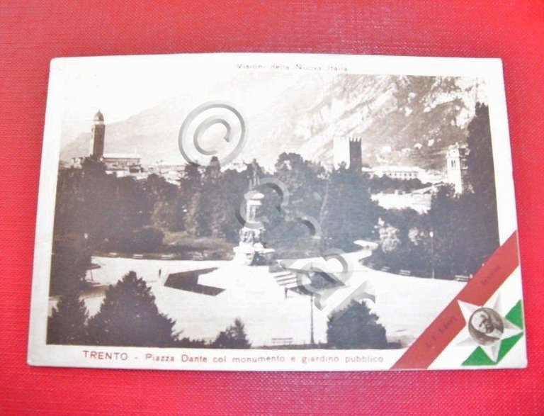 Cartolina Trento - Piazza Dante col monumento 1936