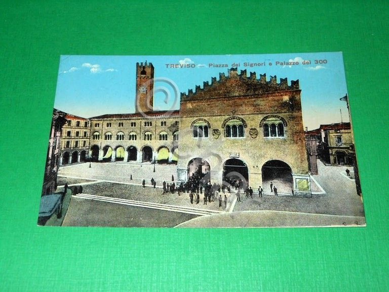 Cartolina Treviso - Piazza dei Signori e Palazzo dei 300 …