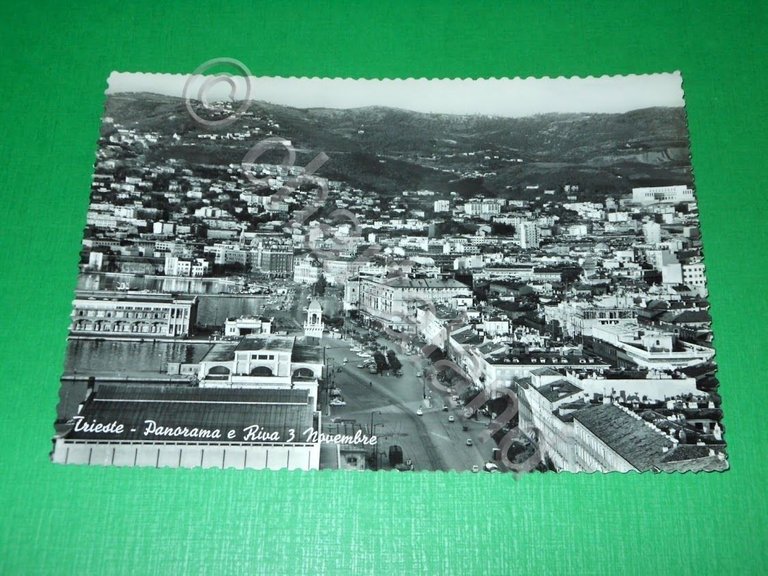 Cartolina Trieste - Panorama e Riva 3 Novembre 1964.