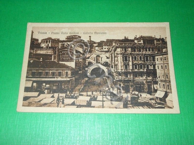 Cartolina Trieste - Piazza Carlo Goldoni - Galleria Montuzza 1920
